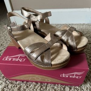 Season nappa dansko gold color size 42
